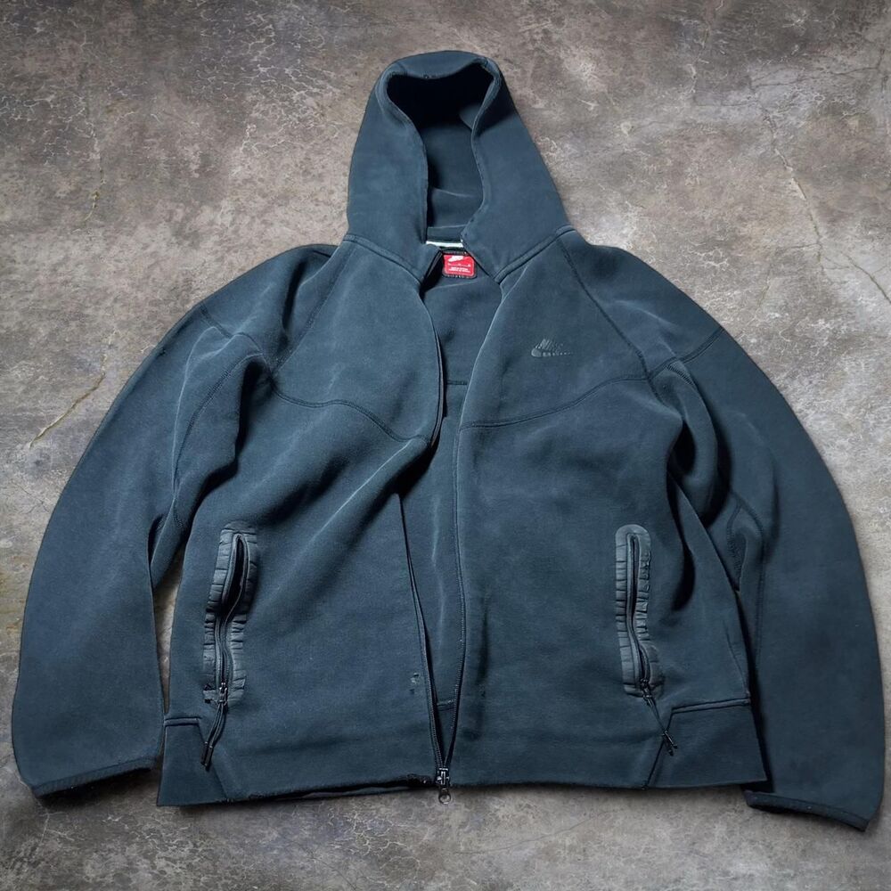 Nike Men's Black and Navy Hoodie